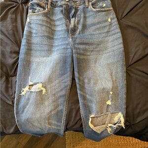 Abercrombie & Fitch Ultra High Rise Ankle Straight Jeans - Blue